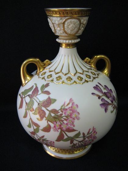 Large Worcester Urn   SOLD